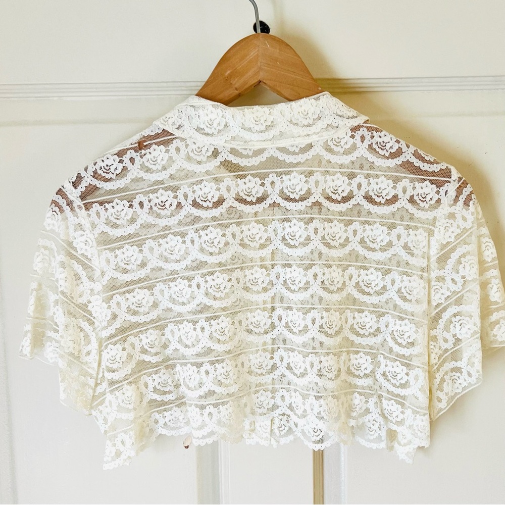 Vintage Lace Overlay. - Picture 2 of 4